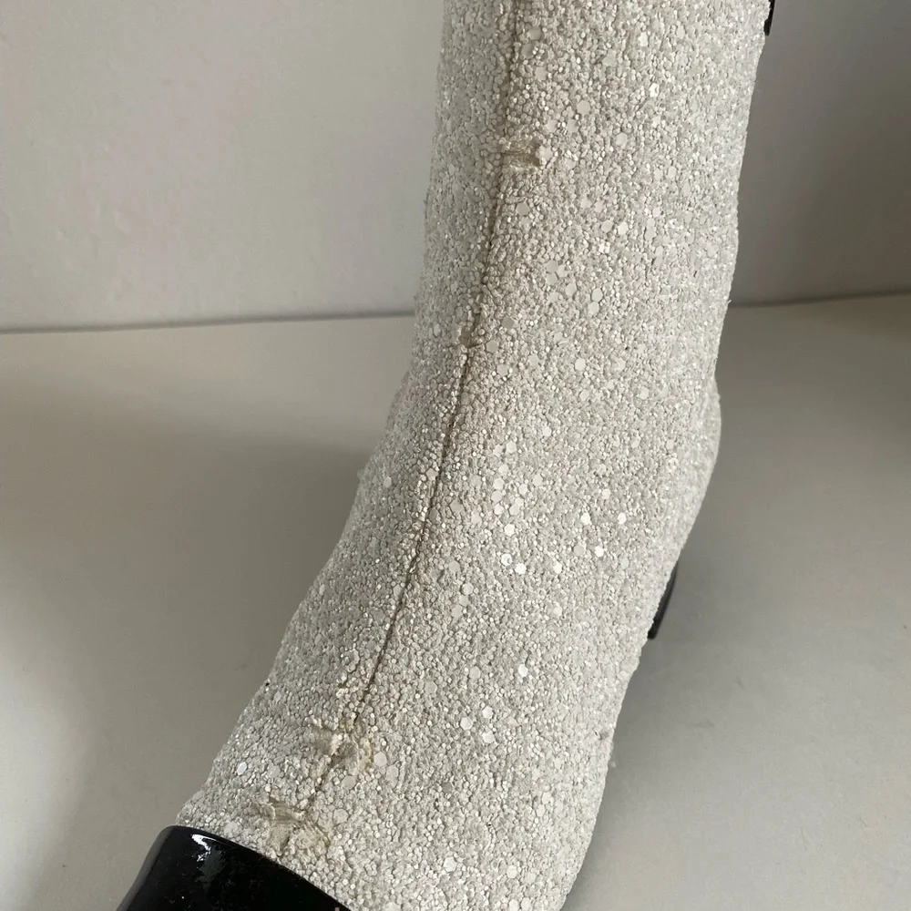 SOLD☄️ON TRADESY DEFECTIVE CHANEL RUNWAY ‘ASTRONAUT’ COLLECTION BOOT - Picture 8 of 15